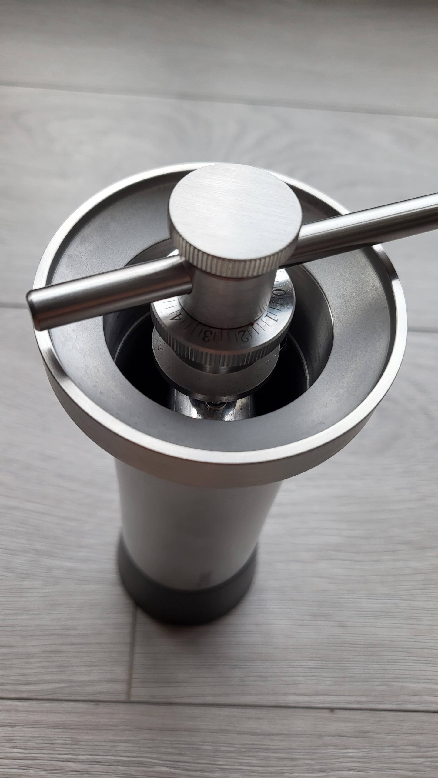 Kinu M47 Classic – Stepless Coffee Grinder